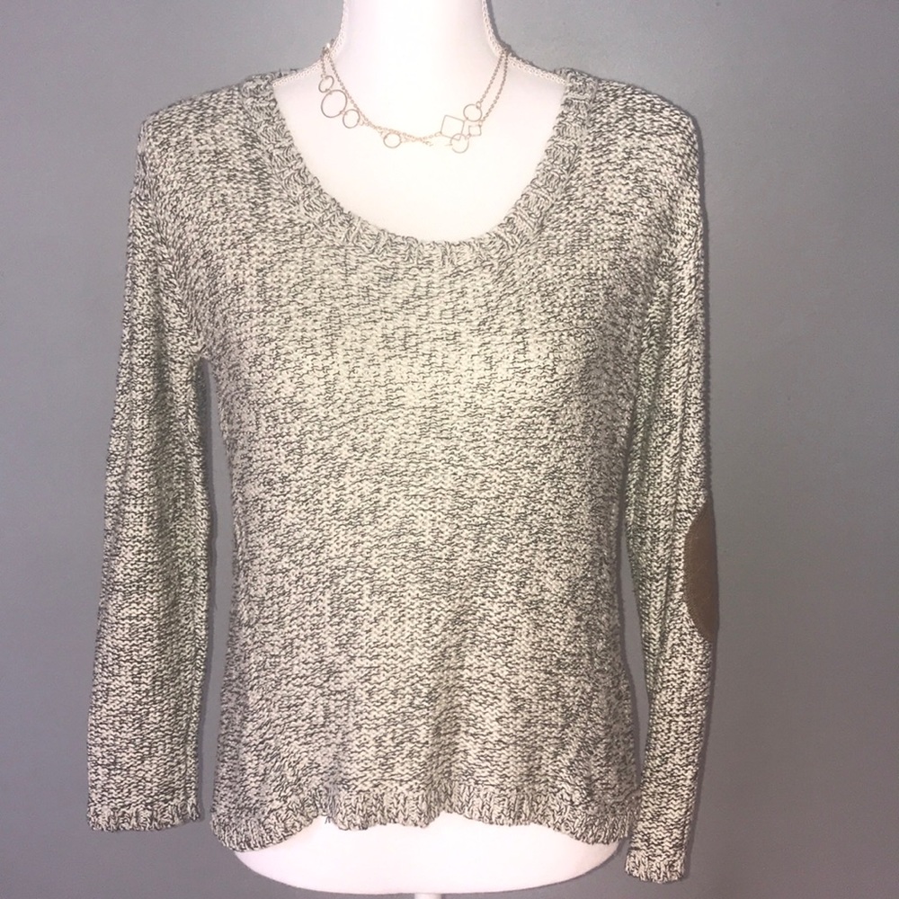 RD Style black/white sweater. Suede elbow patches